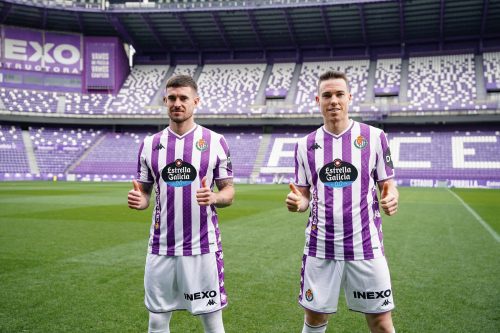 b7c03995-c59c-49a3-805d-3457e7ecb430-927