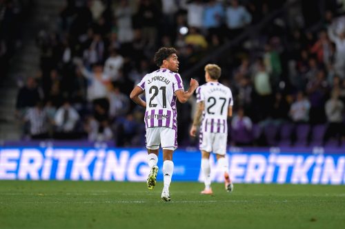 a6590137-60fd-4e98-b62b-f0efe51e0310-904