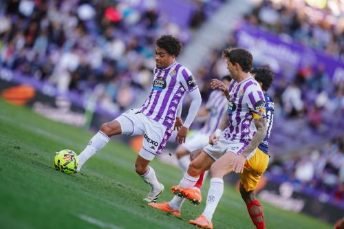 710e09b1-f49b-4676-b493-4d5ec9391435-932