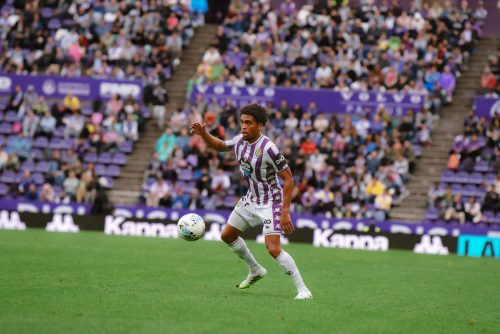 dc9d5ebf-3d81-44f1-8f60-e115ca0e8a16-879