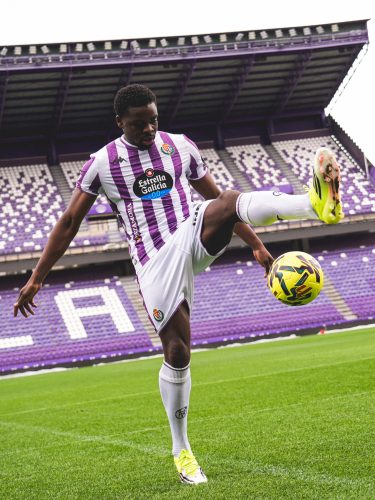 5941cc21-b07f-4f55-9b86-912baa611a59-742