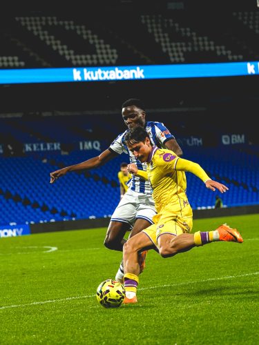 e74ad3b5-5a78-4a89-8860-4c285c02cf6f-12